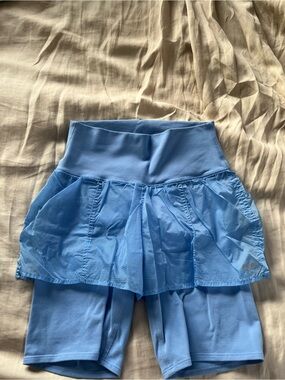 Alo Yoga Light Blue Athletic Biker short with short layer